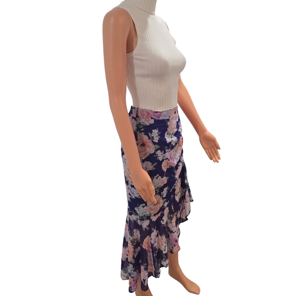 Forever 21 Asymmetrical Ruffled Maxi Skirt in Blue and Pink (New) - Picture 4 of 11